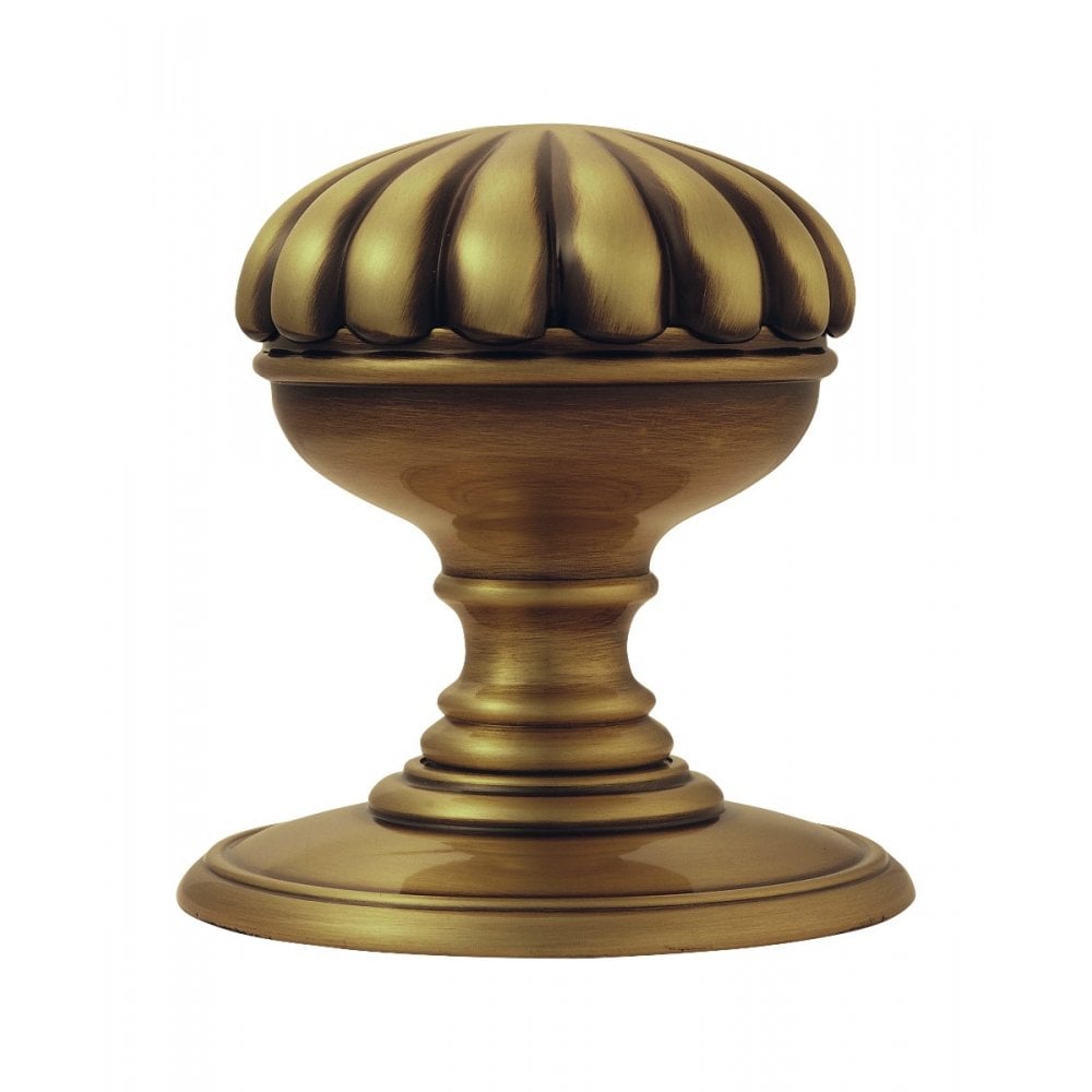 Carlisle Brass Delamain Flower Knob DK36CFB