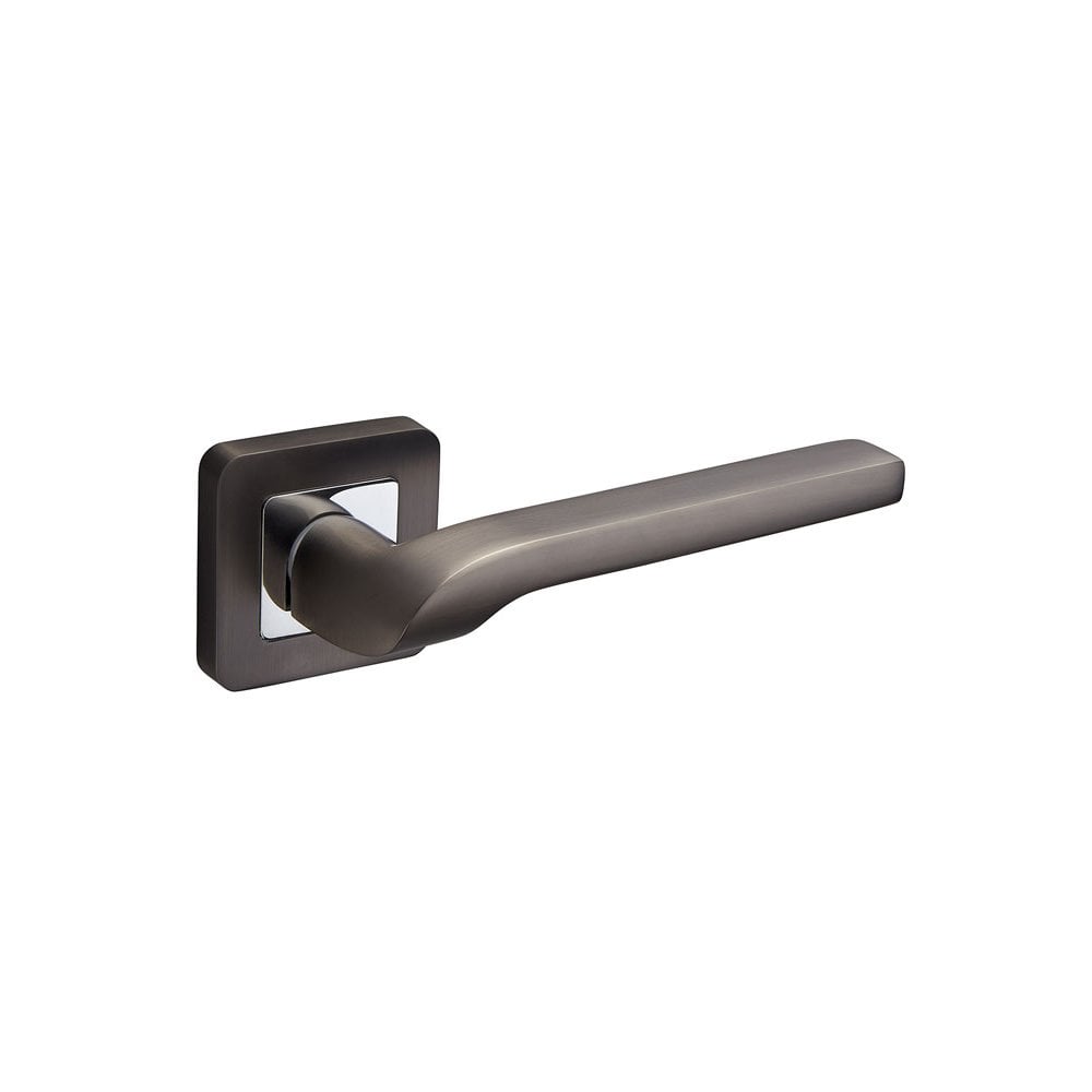 D2F ACCESSORIES Black Door Handles on Square Rose F3610DBL