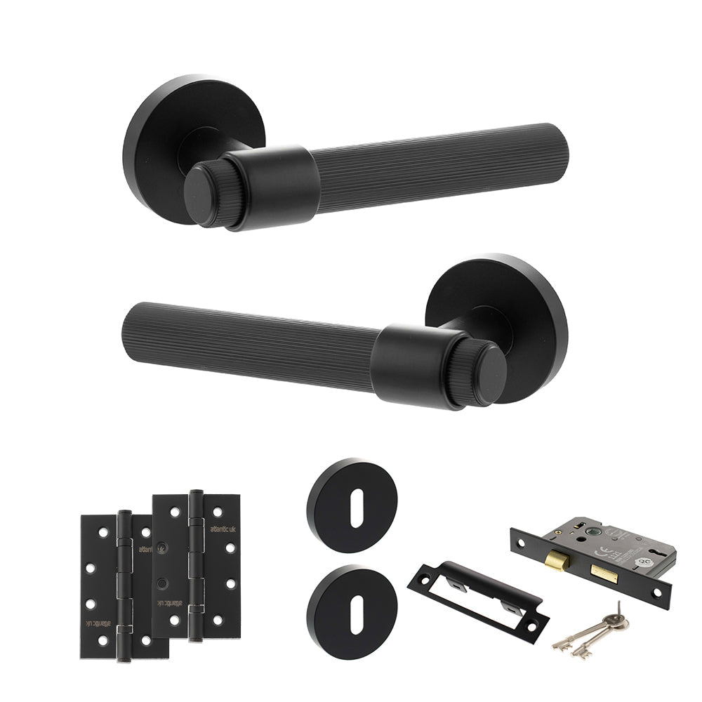 Senza Pari Fasana Door Handle Pack (3 Lever Lock Set - 2.5" CE Sashlock, 4" Slim Knuckle Hinges x2) - Matt Black