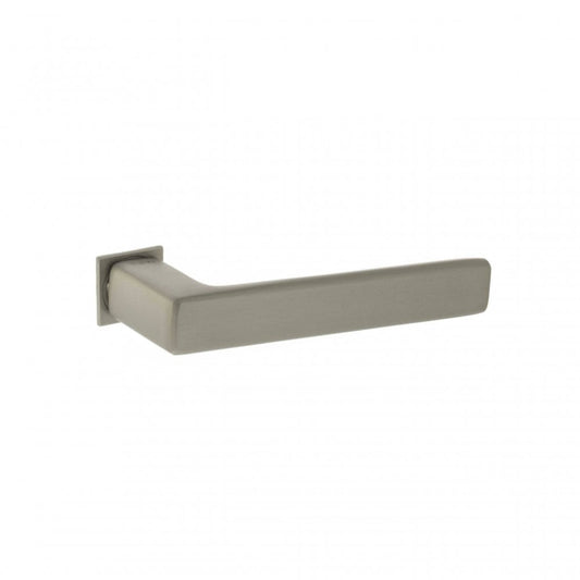 Atlantic UK Hardware Pearl Nickel Tupai Rapido 5S Line Portel Lever Door Handle on Concealed Square Rose T3095CSPL