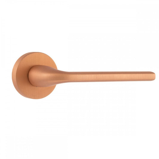 Atlantic UK Hardware Urban Satin Copper Forme Milly Designer Lever on Minimal Round Rose FMR133USC