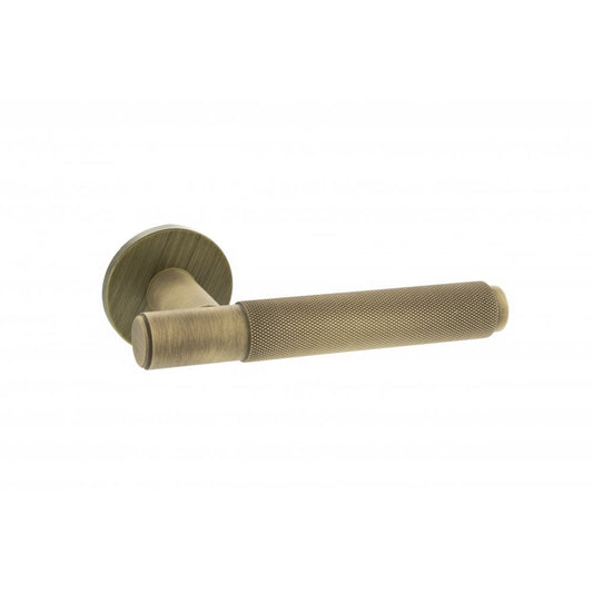 Atlantic UK Hardware Yester Bronze Crompton Designer Lever on 5mm Slimline Round Rose MHSR100YB