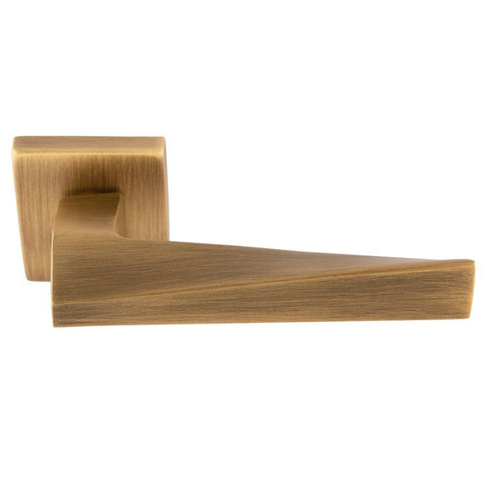 Carlisle Brass Antique Brass Bordo Lever On Concealed Fix Push-On Square Rose Handle EUL140AB