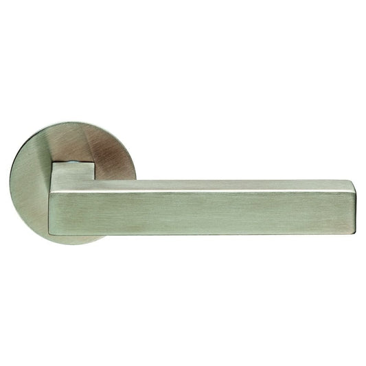 Carlisle Brass Pennsylvania Lever on Round Rose SWB1401SSS
