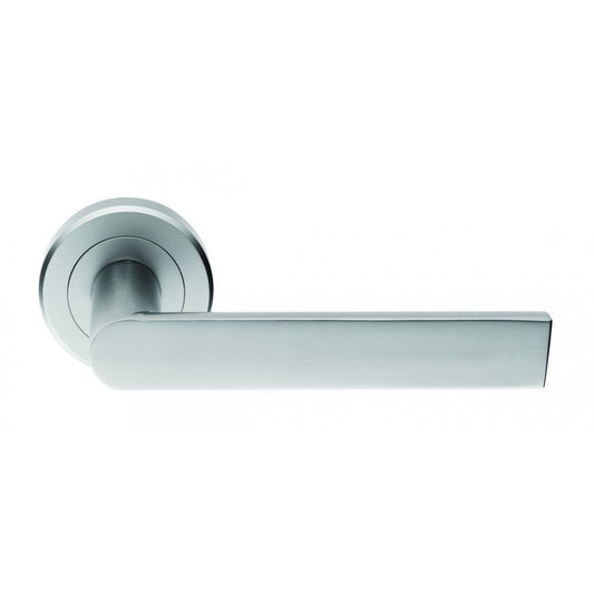 Carlisle Brass Satin Chrome Boxed Edge Lever on Round Rose SZM210SC
