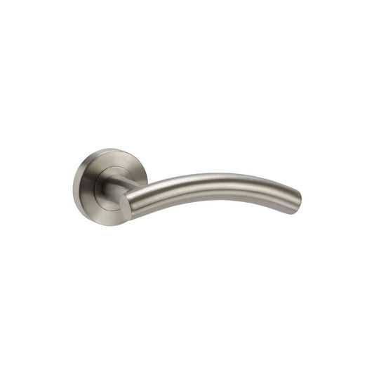 D2F ACCESSORIES Lever on a 2 piece covered sprung rose Handle B1710S