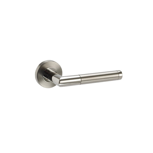 D2F ACCESSORIES Lever on a 2 piece covered sprung rose Handle B3310D