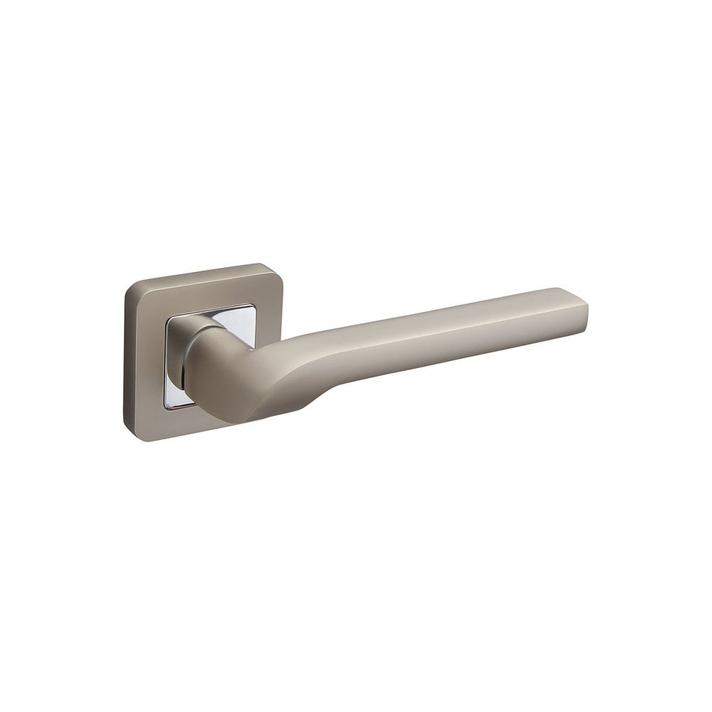 D2F ACCESSORIES Satin Chrome Square Rose Door Handles F3610DSC