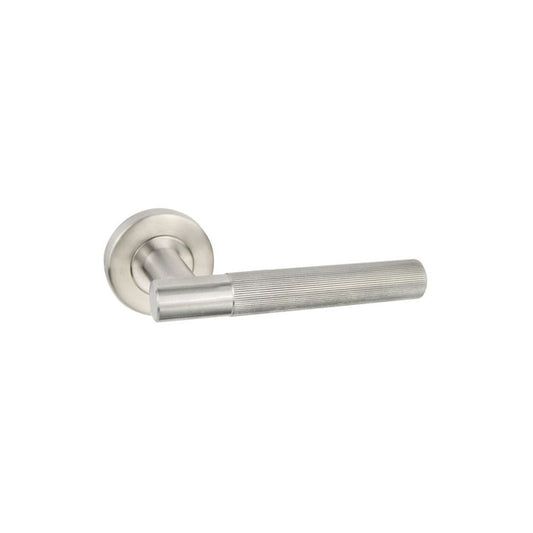 D2F ACCESSORIES Satin Silver Straight Knurled Door Handle B0910S